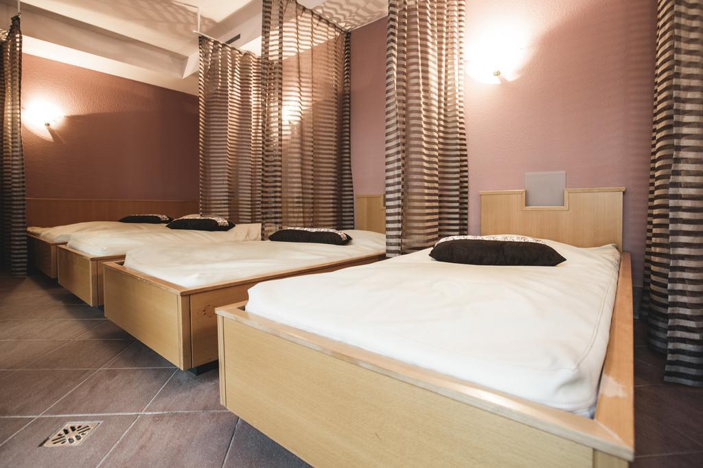 Hotel Vier Jahreszeiten 장크트 리온하드 임 피츠탈 외부 사진