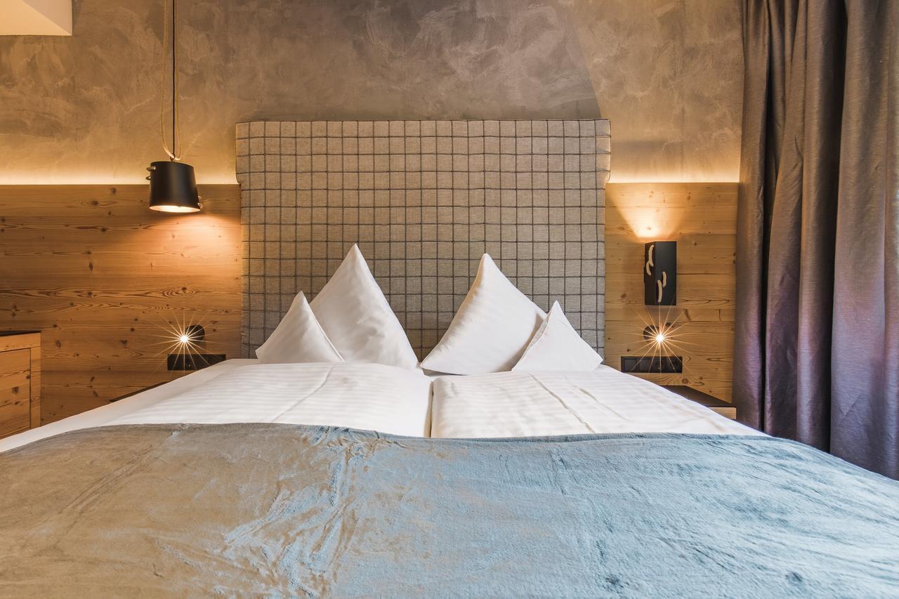 Hotel Vier Jahreszeiten 장크트 리온하드 임 피츠탈 외부 사진