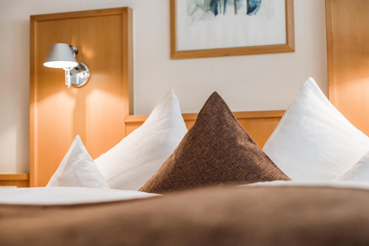 Hotel Vier Jahreszeiten 장크트 리온하드 임 피츠탈 외부 사진