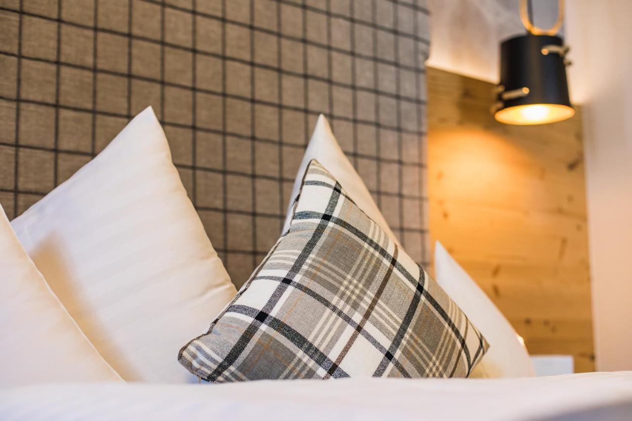 Hotel Vier Jahreszeiten 장크트 리온하드 임 피츠탈 외부 사진